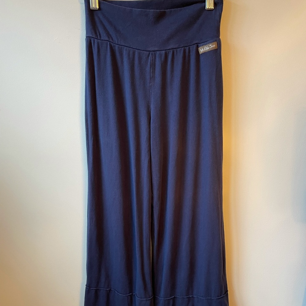 Matilda Jane flared bottom knit pants Size Small